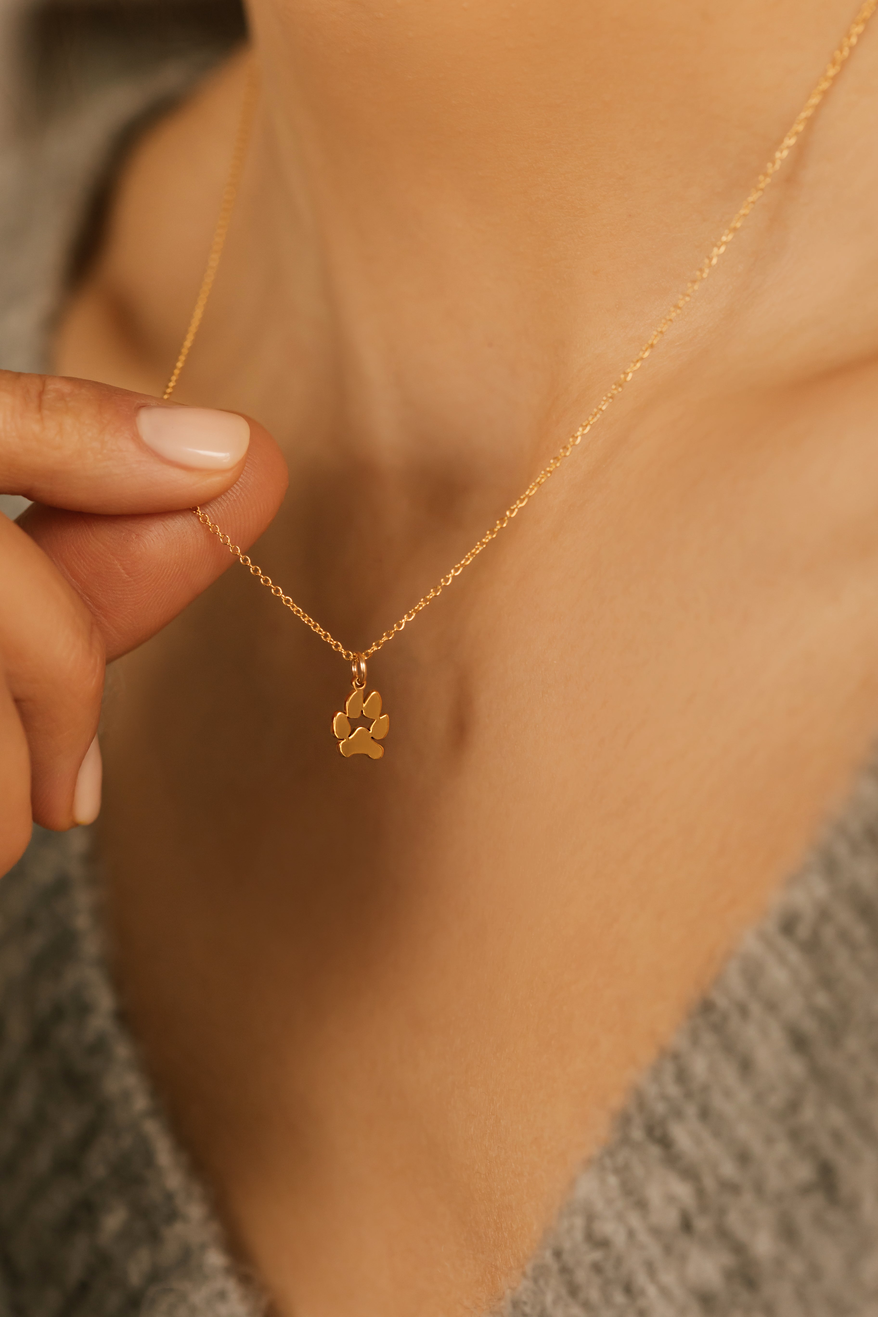 gold paw print necklace, best gifts for pet lovers. made in Canada