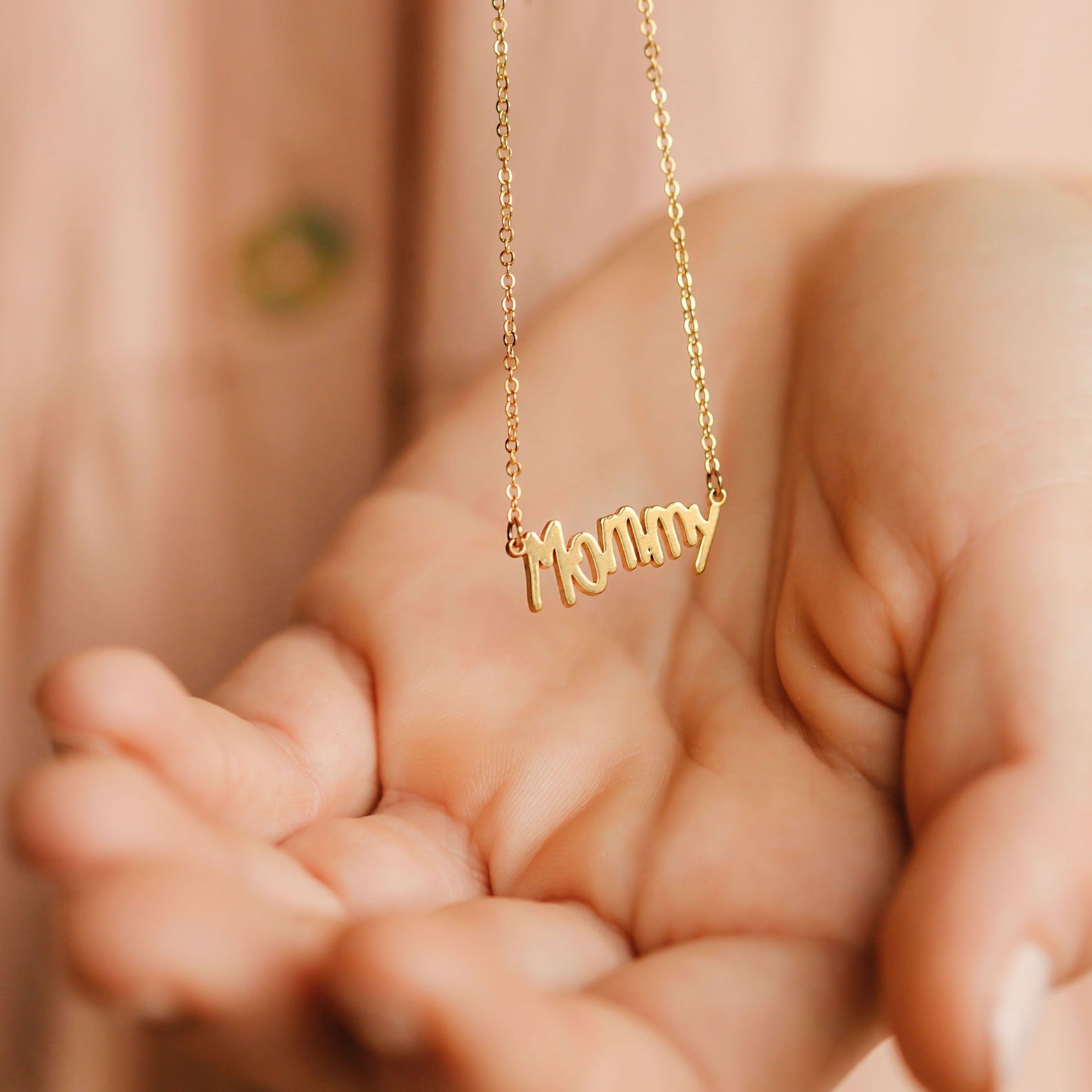 Mommy Handwriting Cutout Necklace in gold
