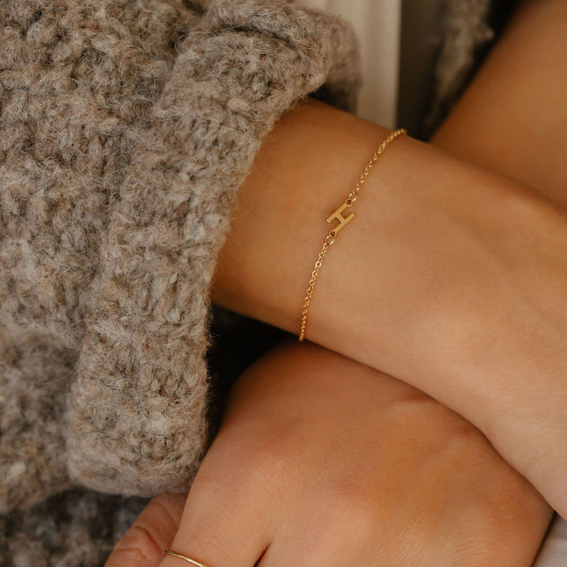 sideways initial letter bracelet with the letter H